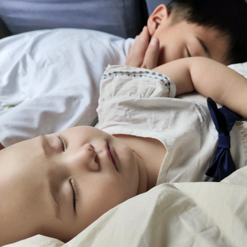 胥(っ˘зʕ•̫͡•ʔ别说话