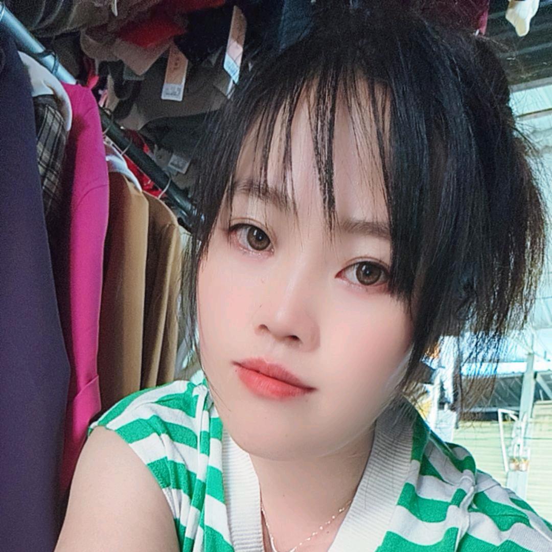 文山清青服装店