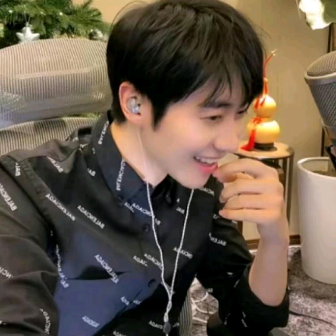 鱿鱼丝🌊⁴¹³