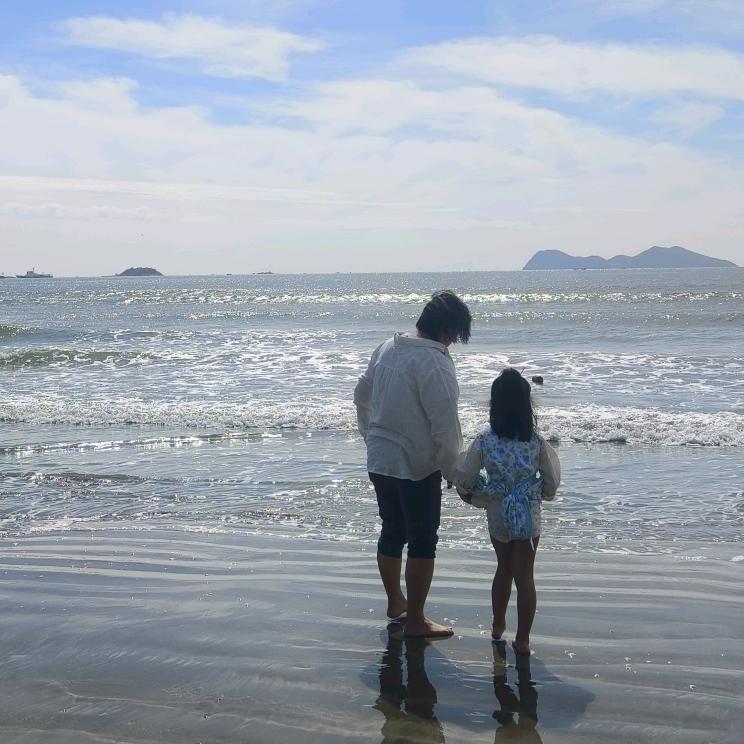 笑笑૮(˶ᵔᵕᵔ˶)ა吖