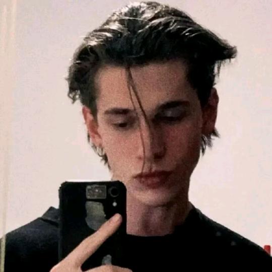 余半（几欢的小puppy）