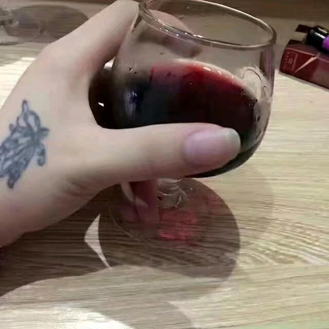 谜  一样的女人