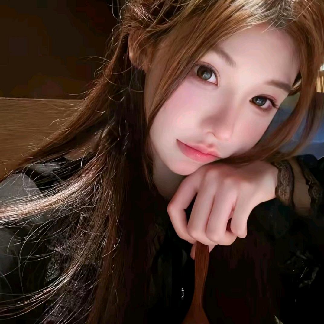 粉扑扑小脸