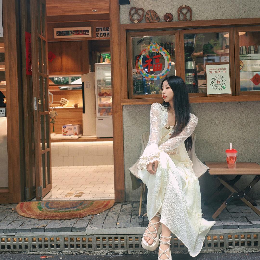 一只兔怂怂吖🐰