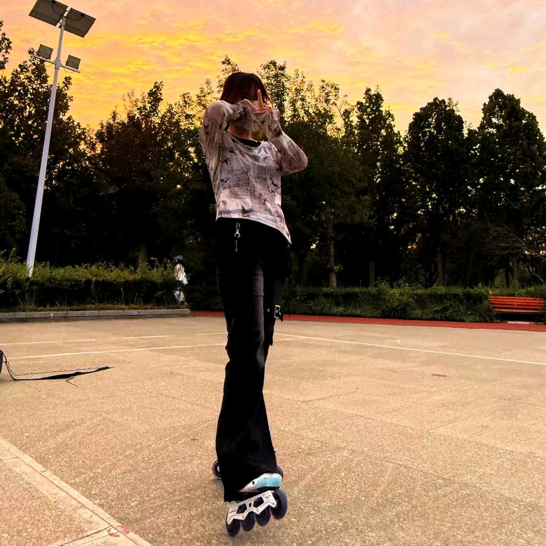 ✨小张正在努力中（轮滑版