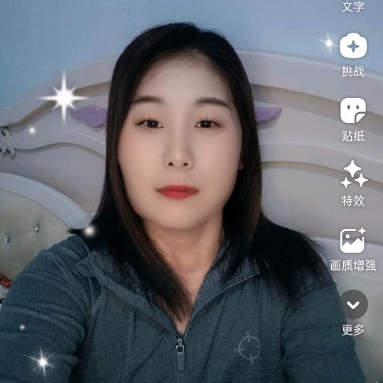 张霞