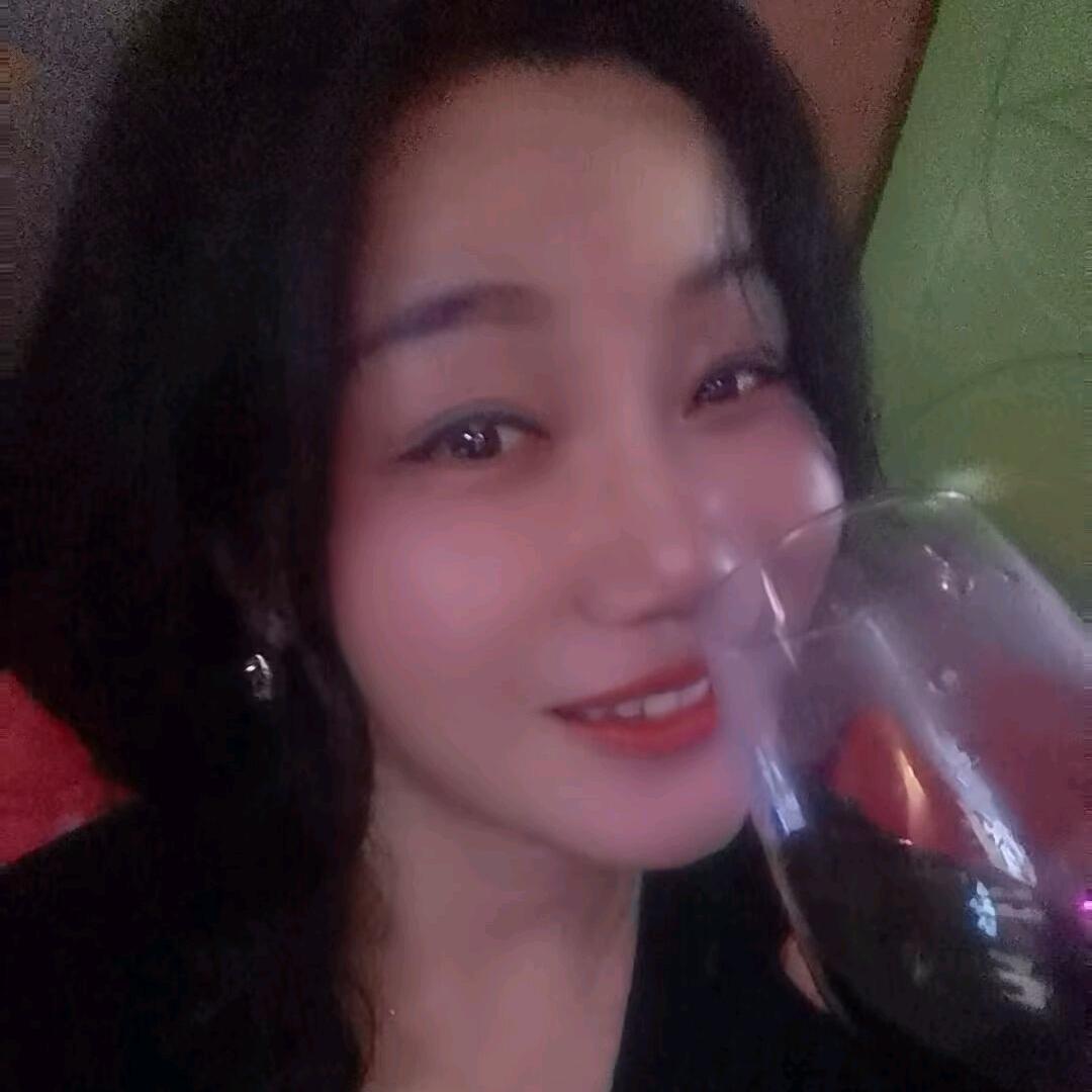 英子