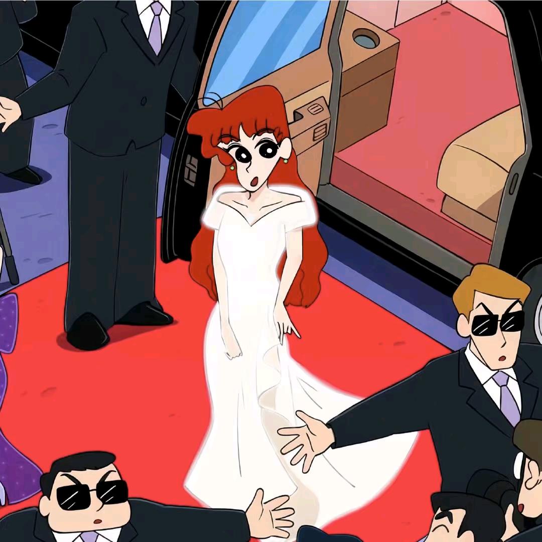 35岁回归演艺圈的妮妮