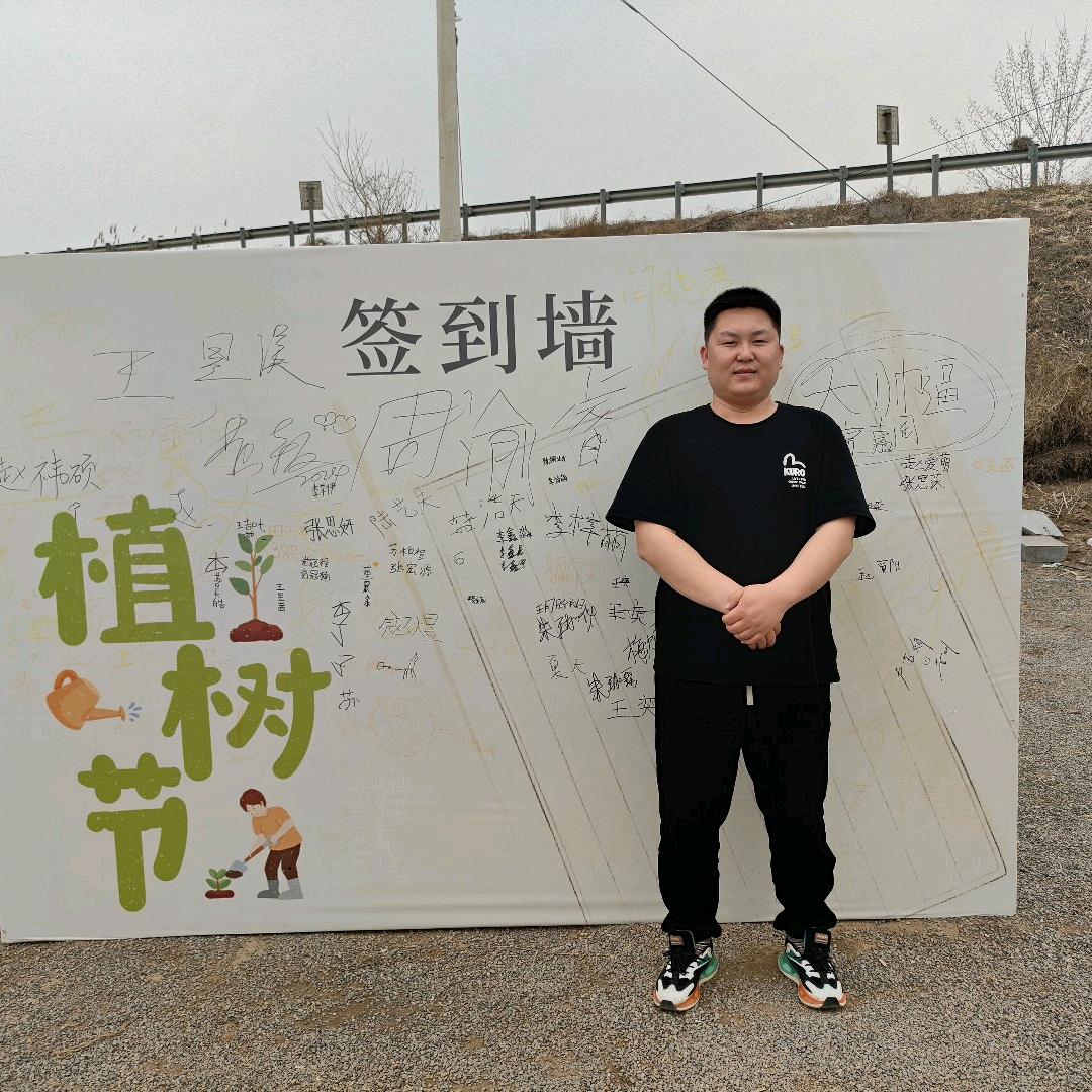 建大棚的张先生