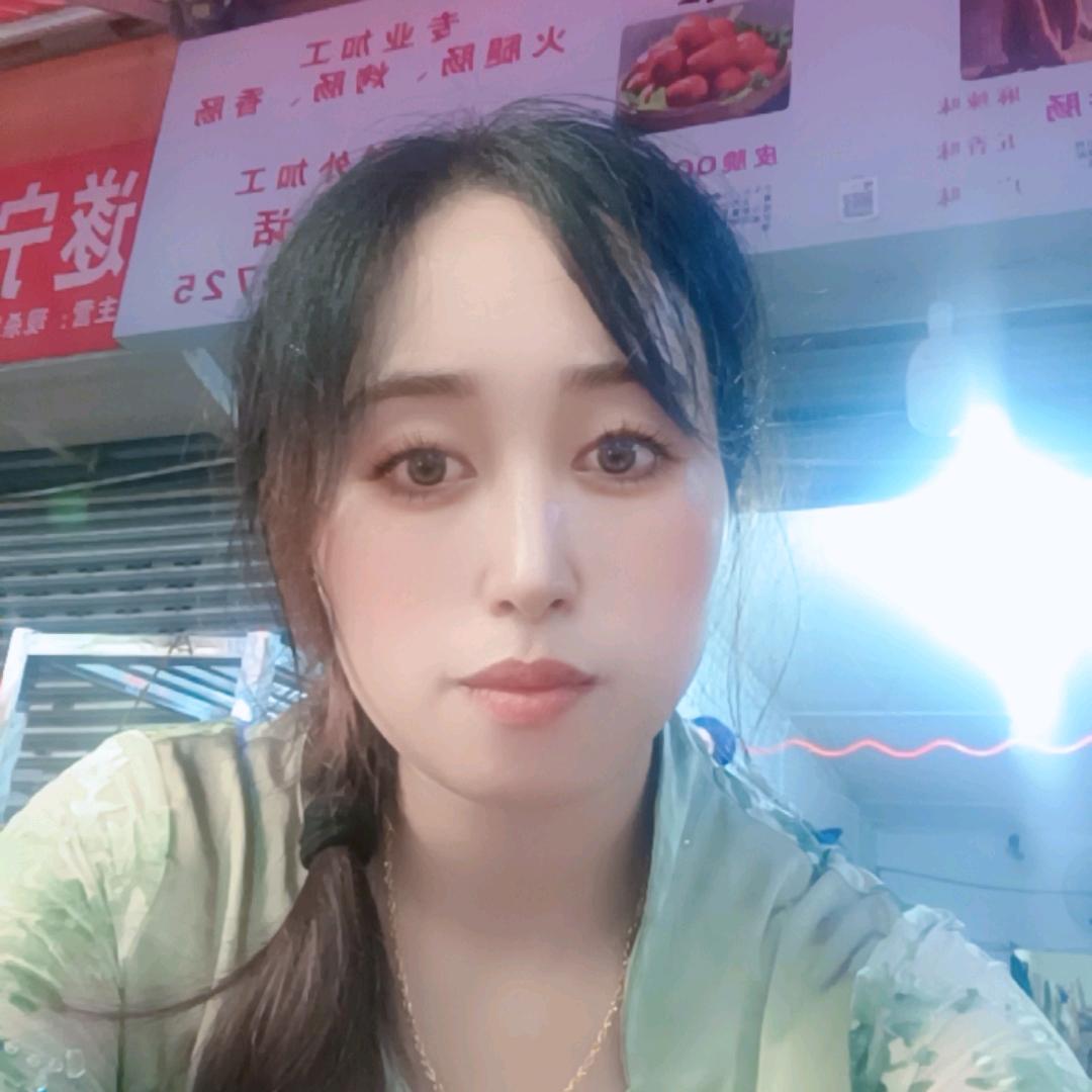 漆姐专业加工火腿肠，台湾烤肠，QQ肠