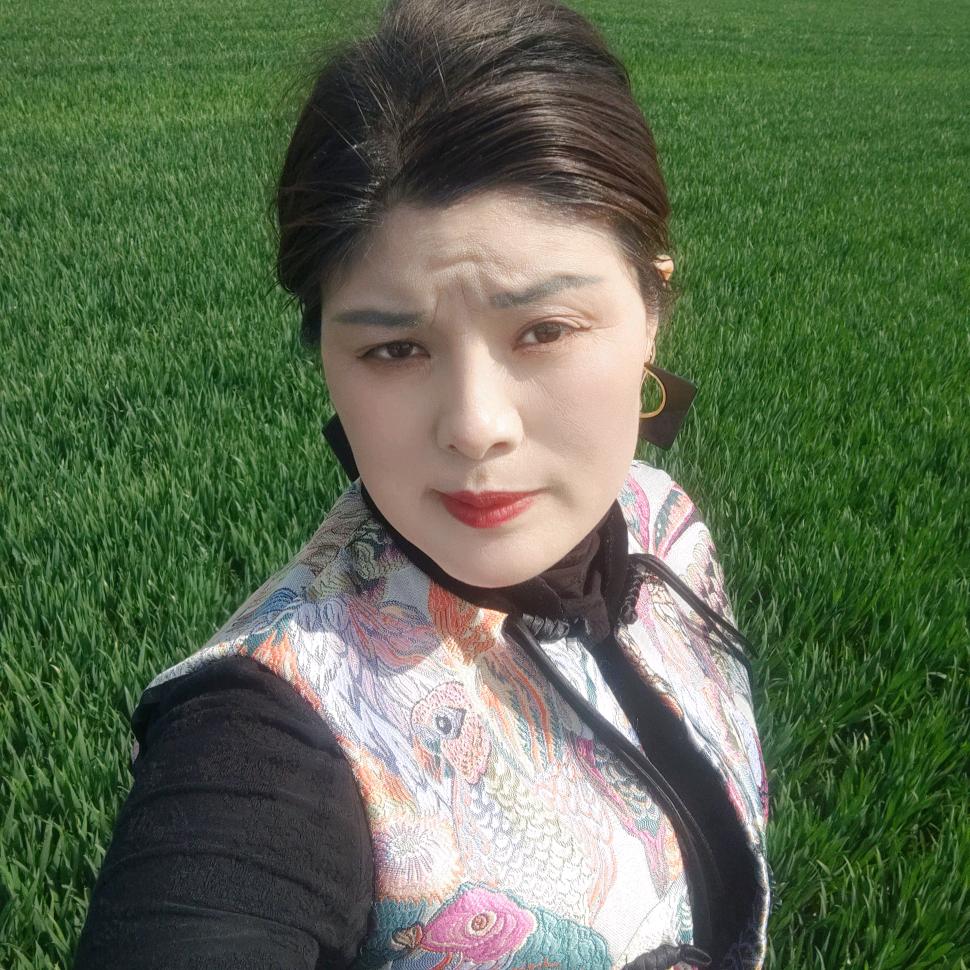 单亲妈妈艳姐  (每天晚上8