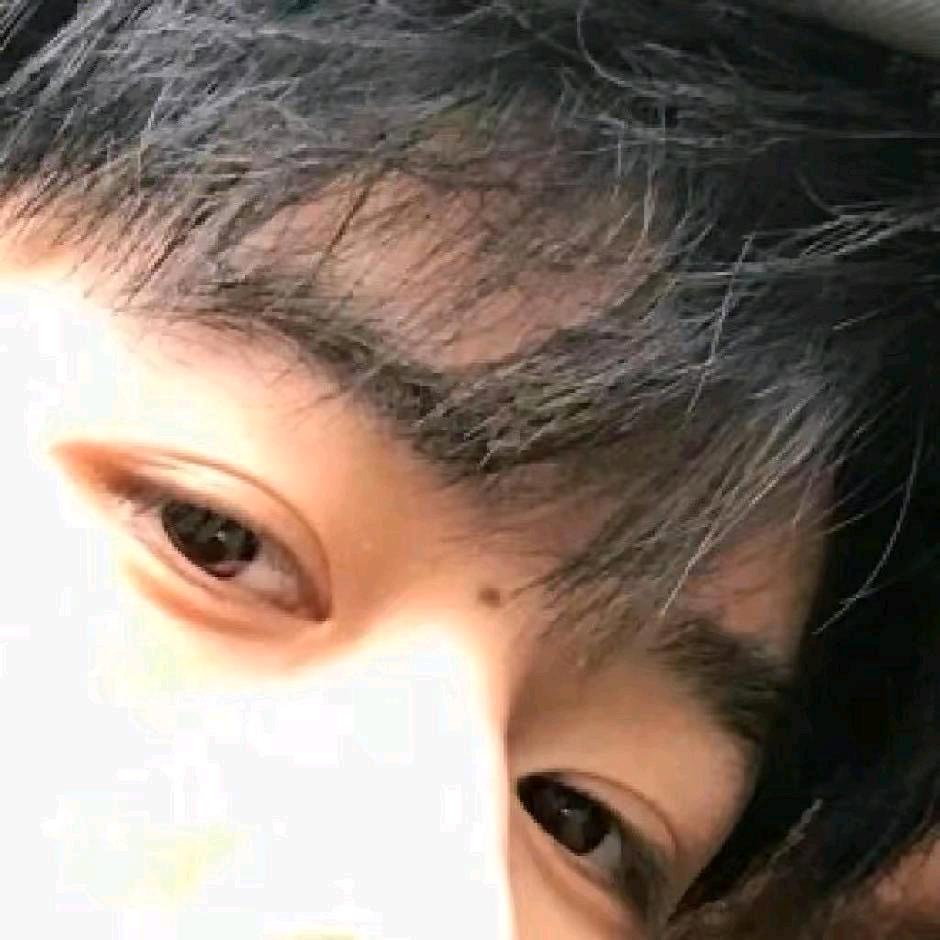 L         .