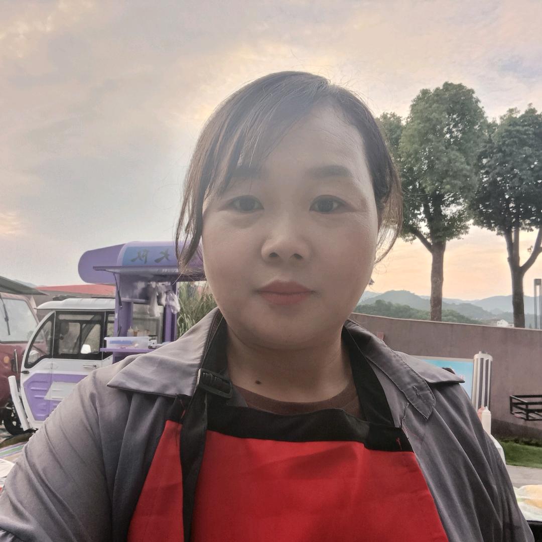 摆摊大姐