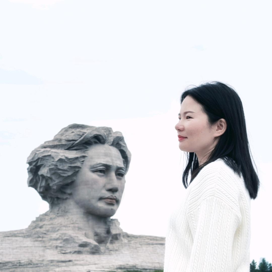 王同学 首播早上7点到8点半