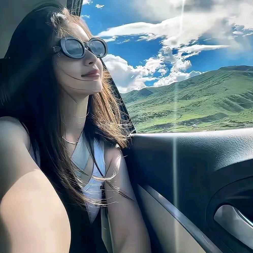 衔丝念月百货零售店