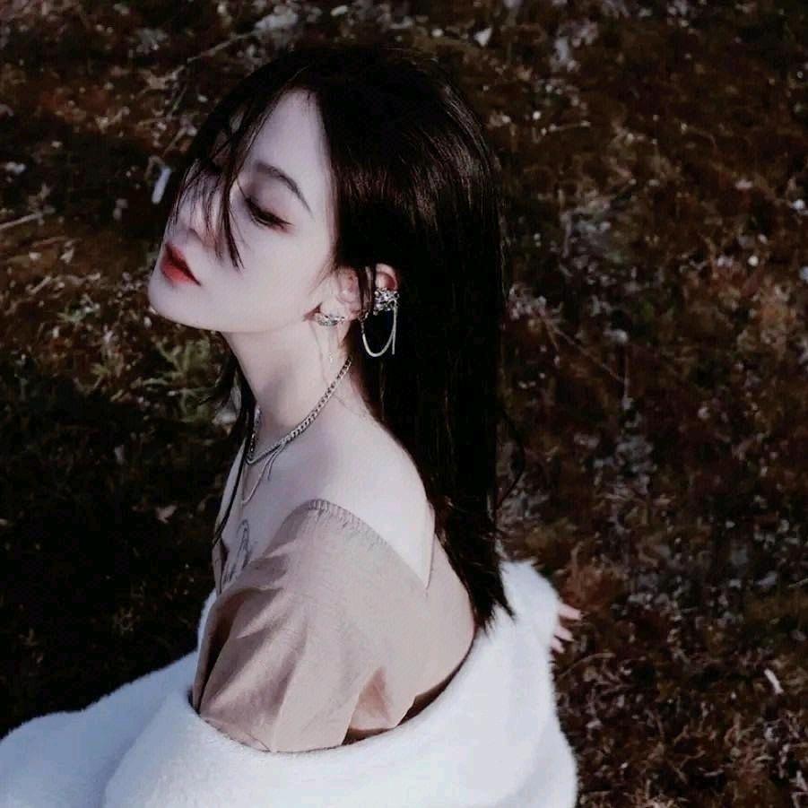 希蕊