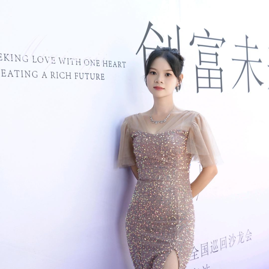 秋琼在灵山↓12巾