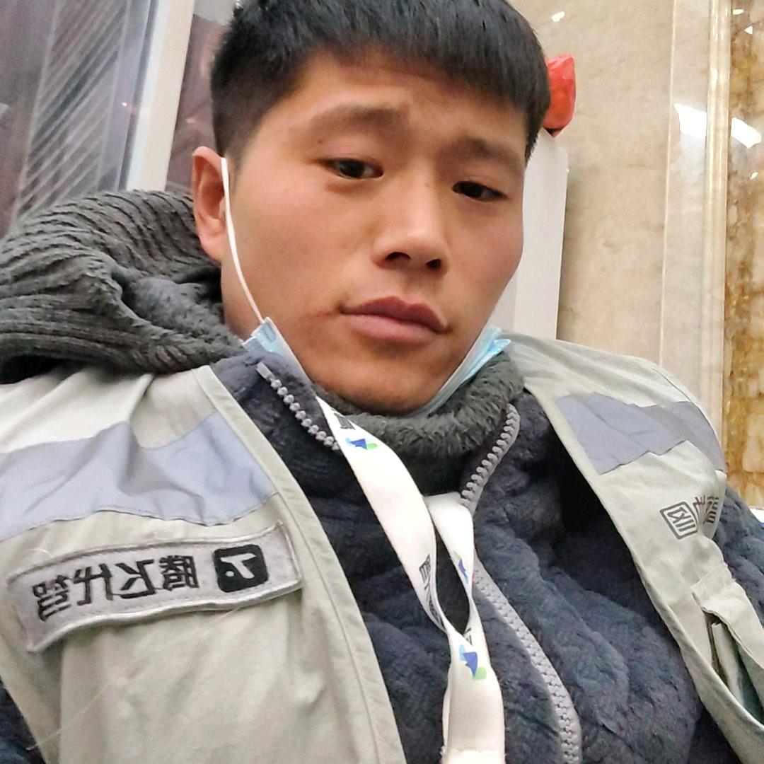 城市夜归人安心腾飞代驾小胡