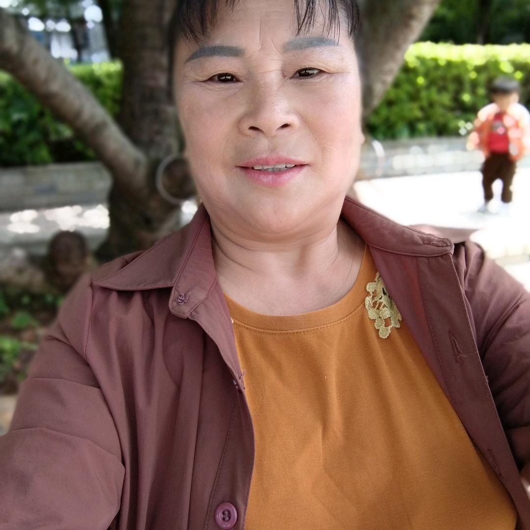 白云朵朵