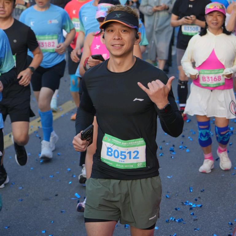 跑不快的健身教练