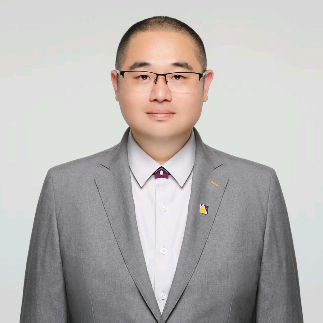 光头撩房