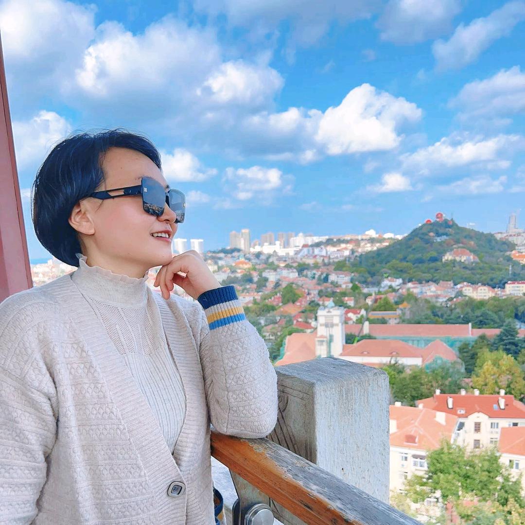 不高兴和没头脑