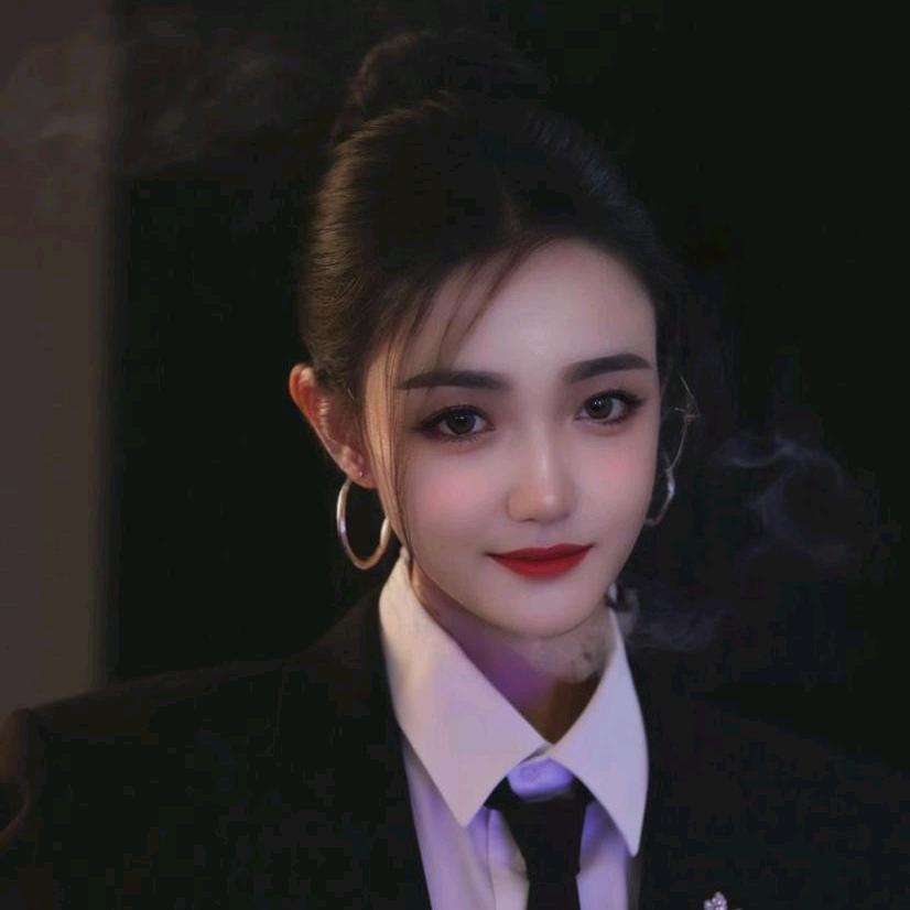 @卖珠宝的小米姐