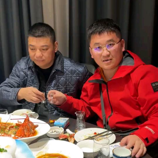 倾城哥小跟班手下打手