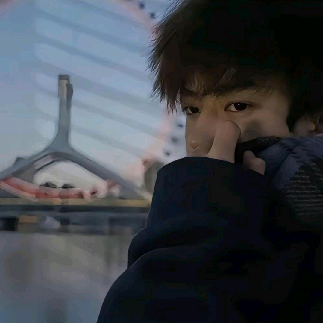 一颗黑杨树