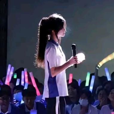 月