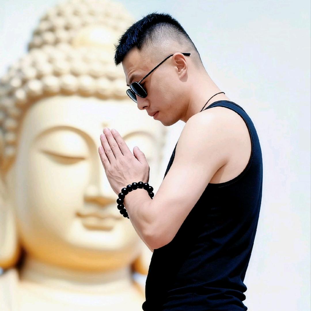 贺三哥成都专注瓷砖批发