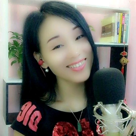果果（每天早9点、晚7点直播）