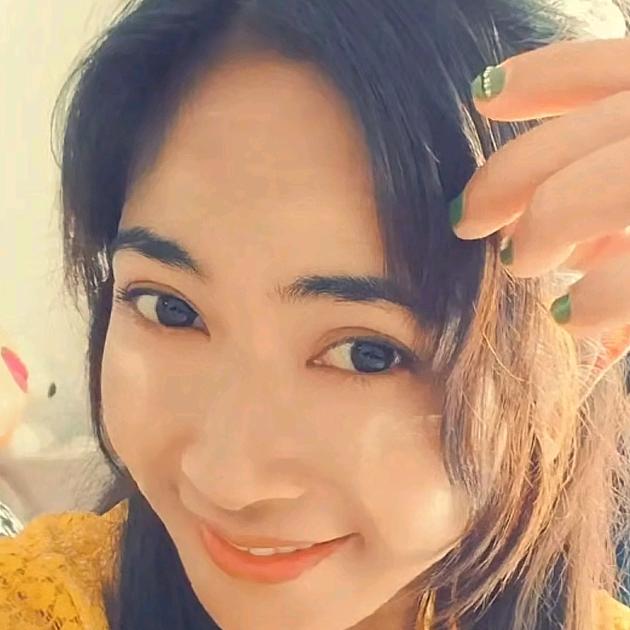 𝓜 &7 𝓯𝓵𝓸𝓻𝓪𝓵💐