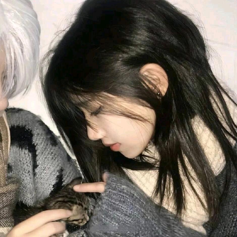 摇子小雯ᜊ