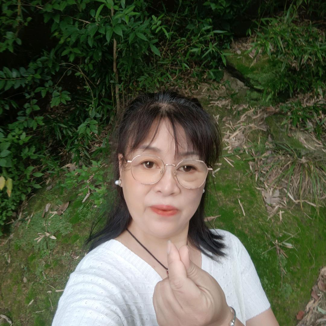 琼姐💕🌹开播时间大概下午一点半左右