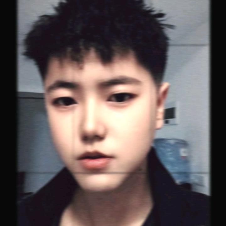 动立蓝图减脂基地刘教练