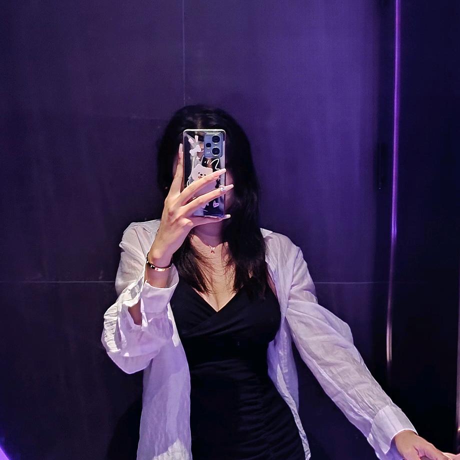 李李李可爱O