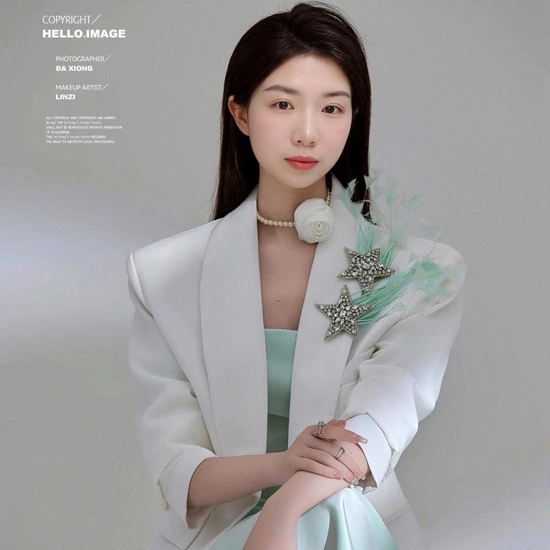 古蔺-梅梅根据脸型设计发型。