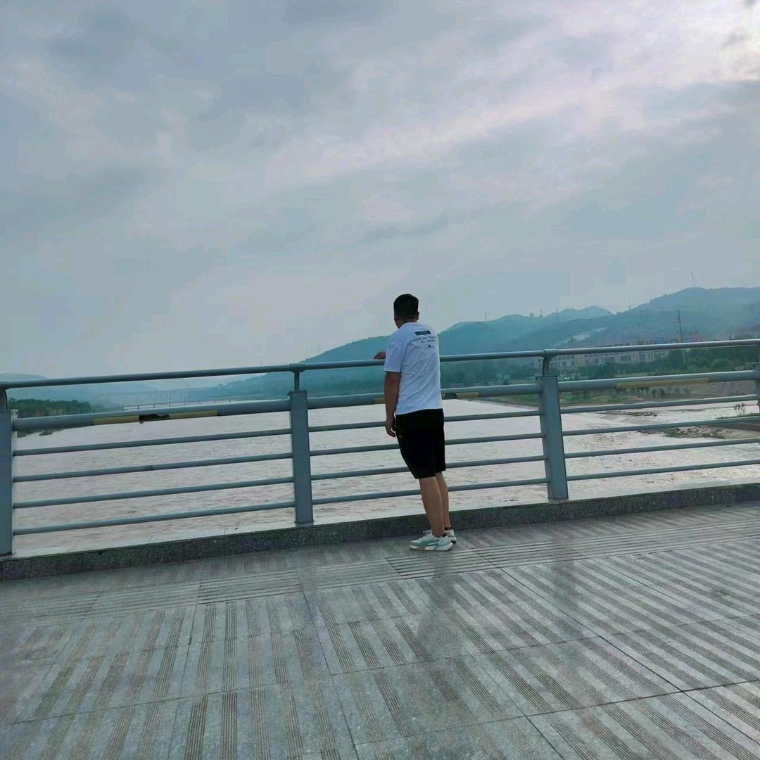 (っ╥╯﹏普通人❣️