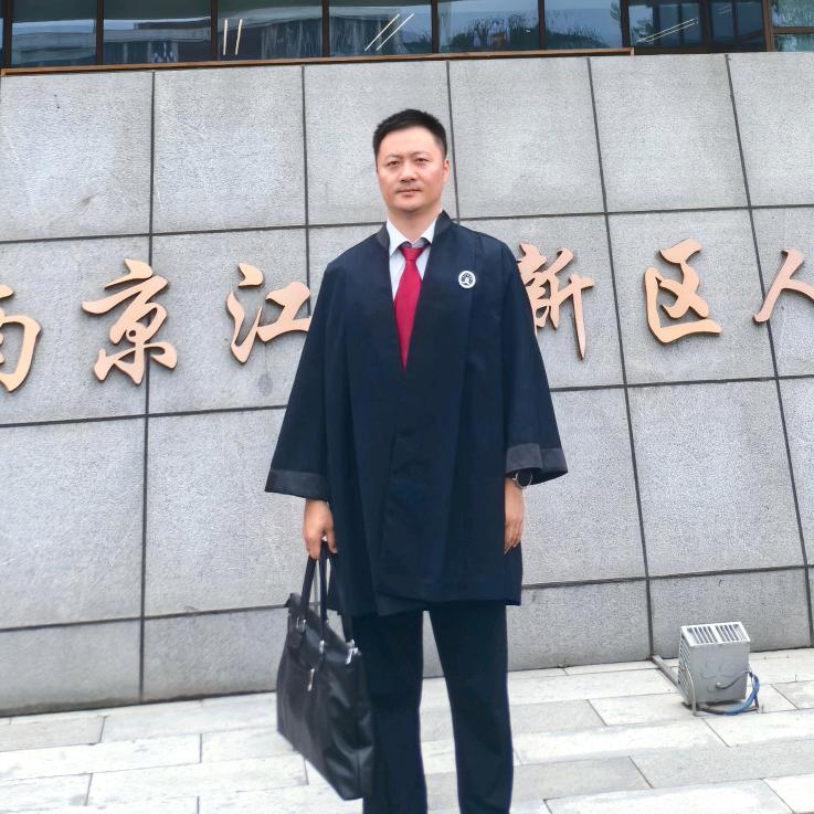 刘律师（警转律）