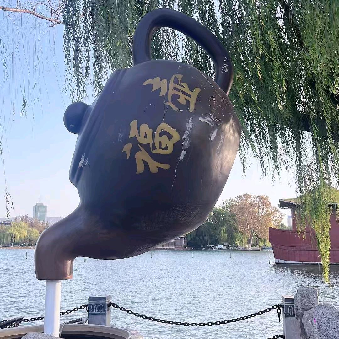 红鲤鱼与绿鲤鱼与驴