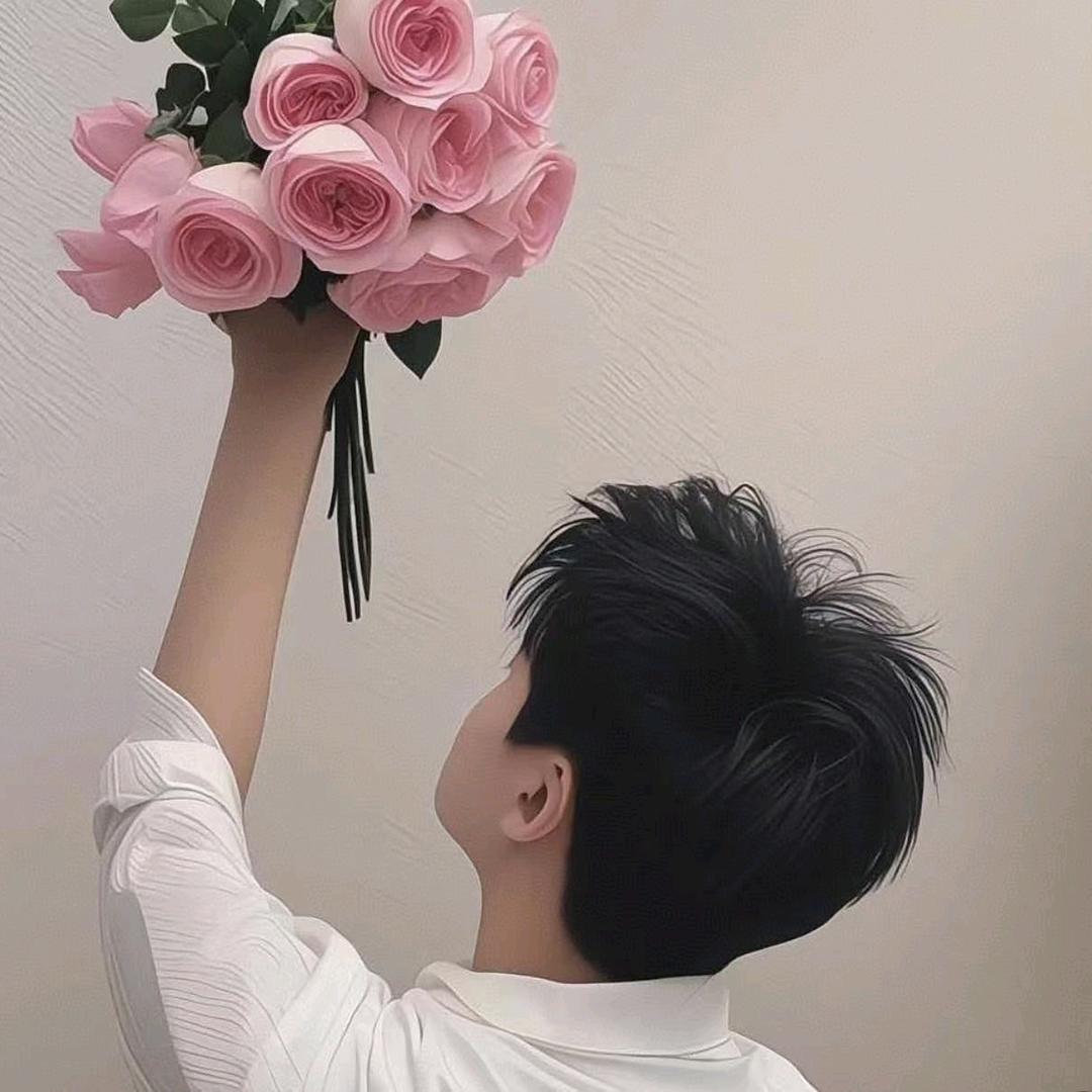 和蔼可亲的小乐