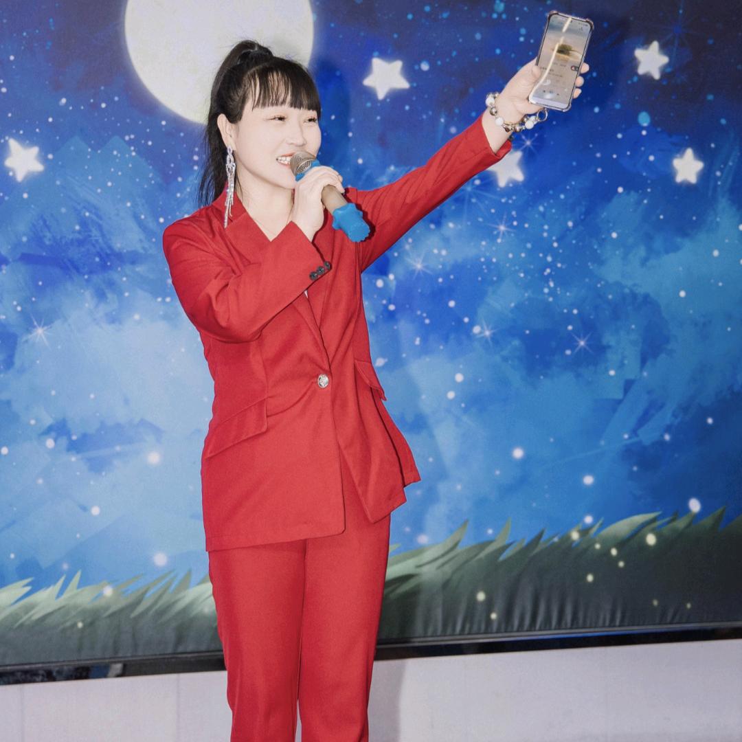 专业生日主持+西式婚礼主持+小丑魔术