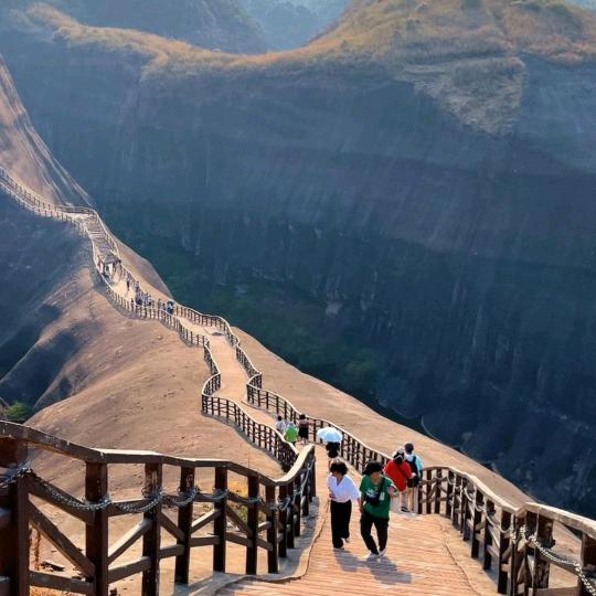 @@………帮砖小哥