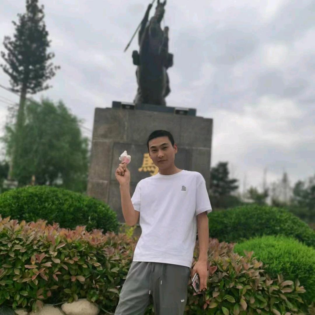 王@