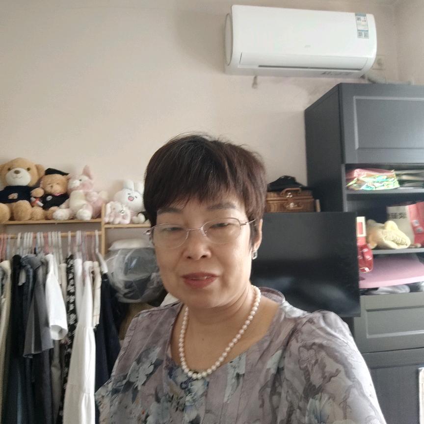 易姐（首播晚19.50）