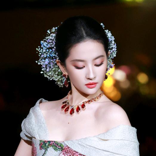 ✨ 姜柠檬 ້໌ᮨ✨