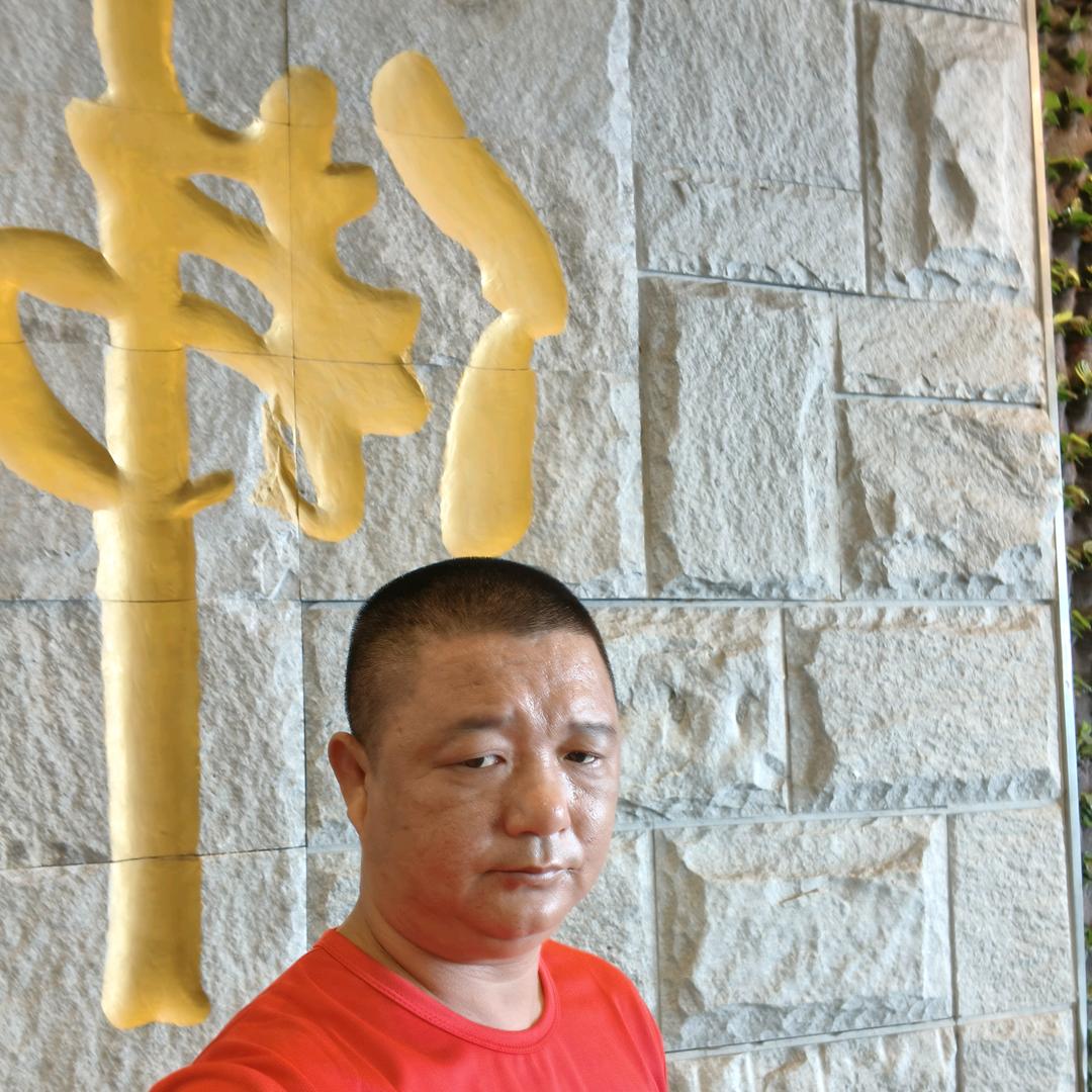 廉江辉煌专业外墙砖装饰工程团队