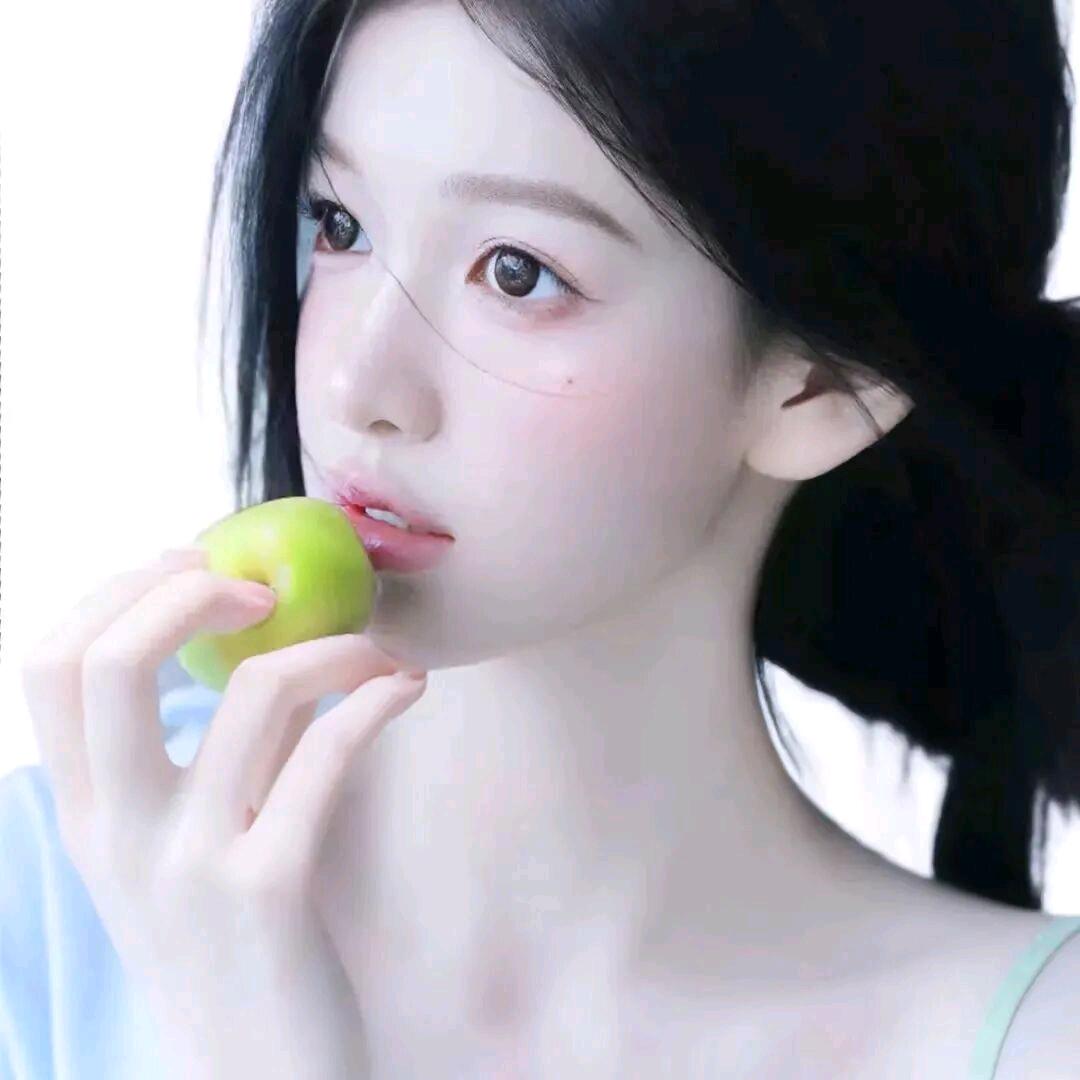 初寻月.