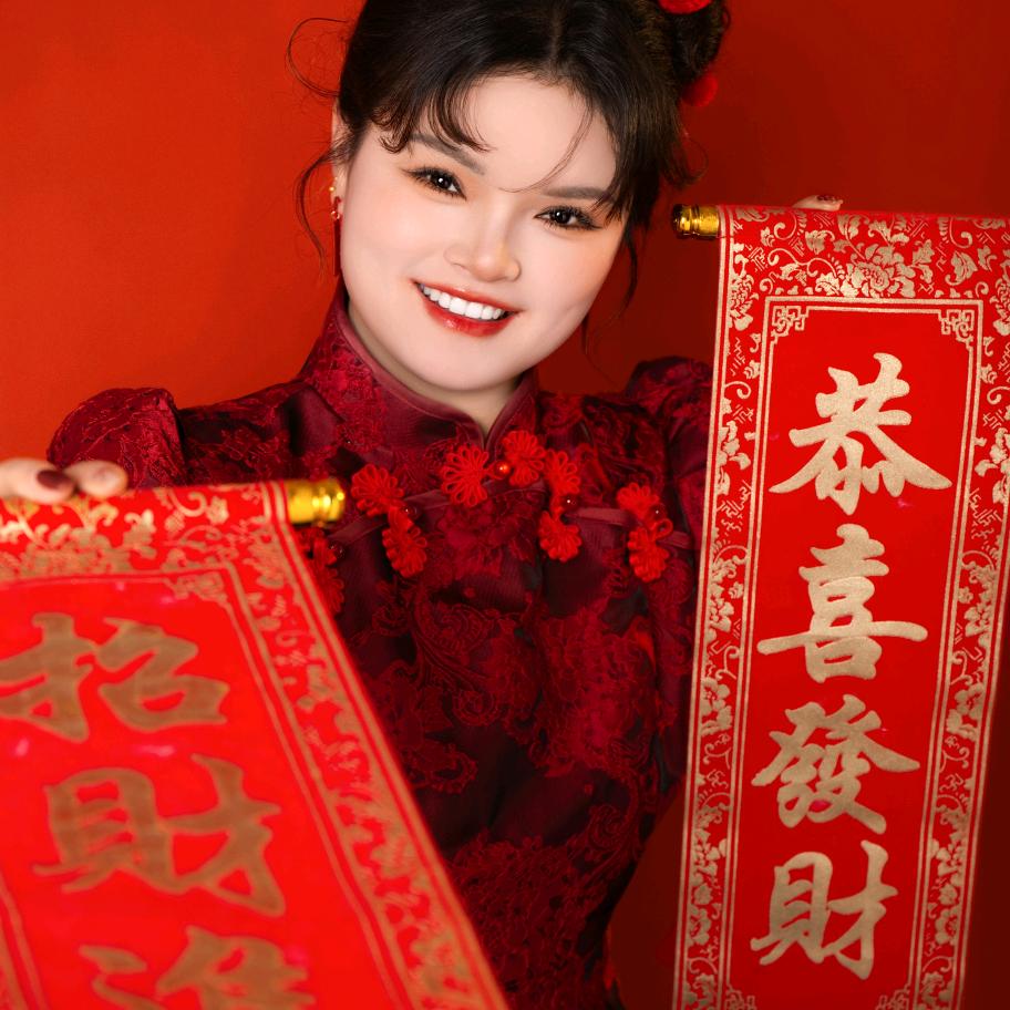 养鸡的姑梁（出小鸡苗）
